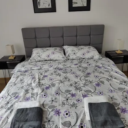 Apartament Black & White Nisz