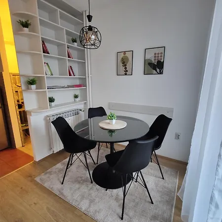 Black & White Apartament