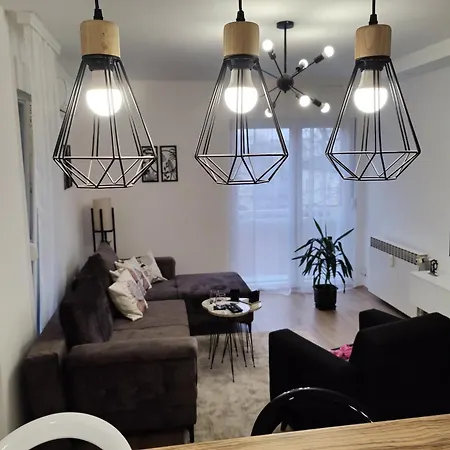 Apartament Black & White Nisz