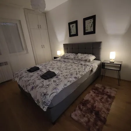 Black & White Apartament *